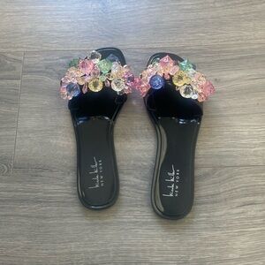 Nicole Miller Black Sobe Sandals